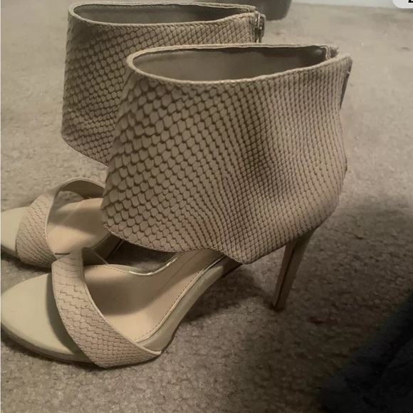 Gianni Bini Open Toe Pumps Nude Size 9 - Picture 2 of 8